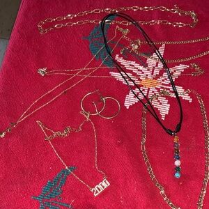 JEWLERY BUNDLE ‼️